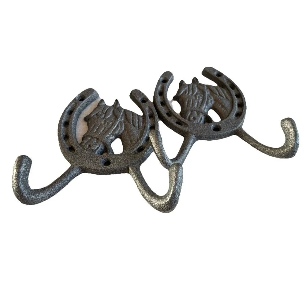 Cast Iron Horseshoe Wall Hooks Set of 2 Silver Toned Western Barn Rustic Cowboy